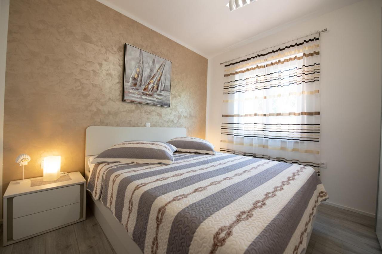 Apartman Rubinic Icici Luaran gambar