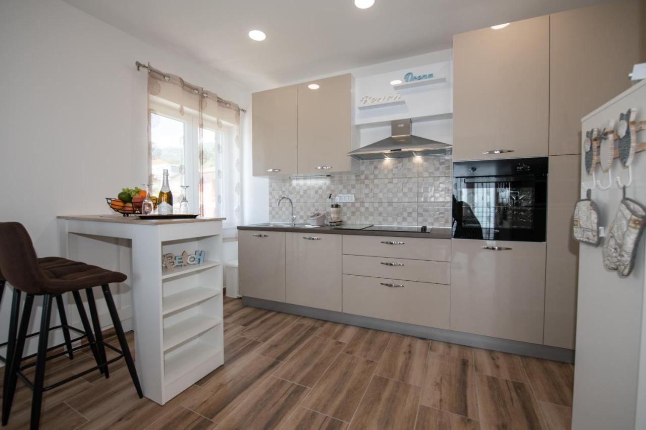 Apartman Rubinic Icici Luaran gambar