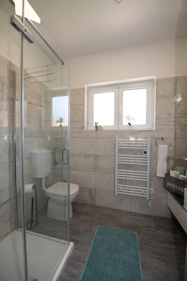 Apartman Rubinic Icici Luaran gambar