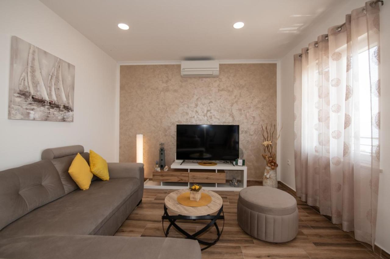 Apartman Rubinic Icici Luaran gambar